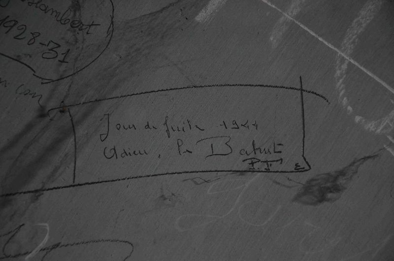 Graffiti grenier Jour de fuite